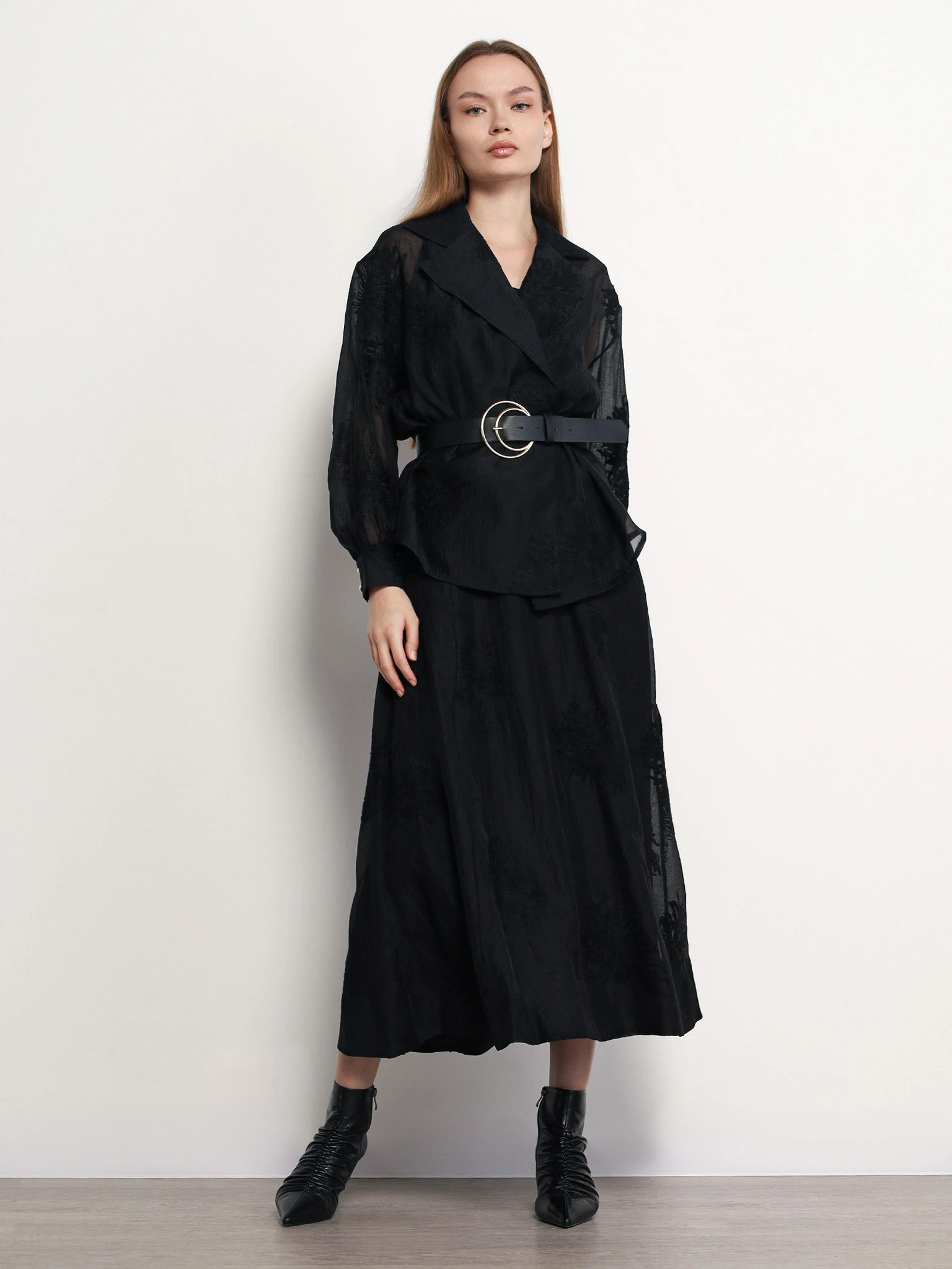 Юбка черного цвета с эластичным поясом